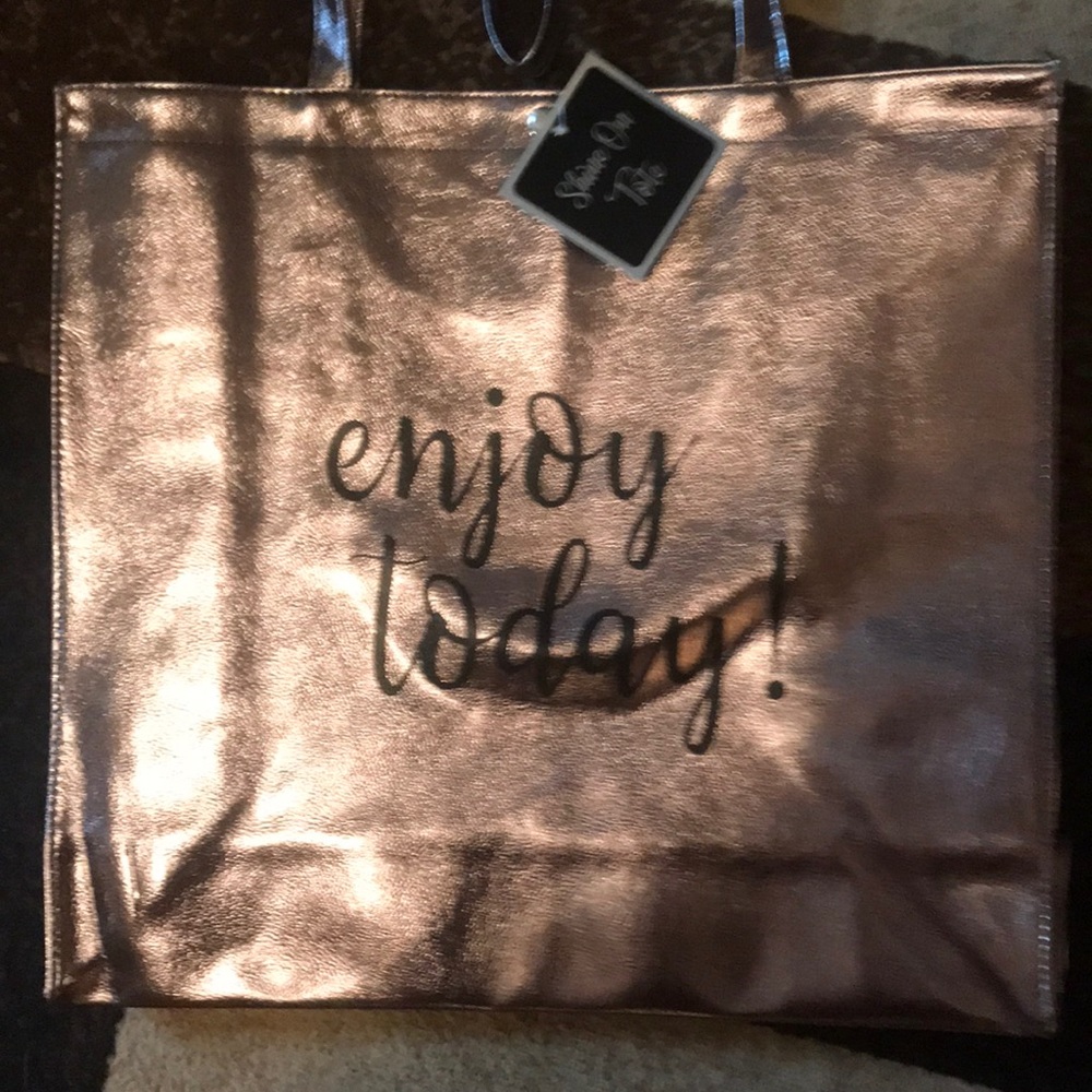 Getaway tote